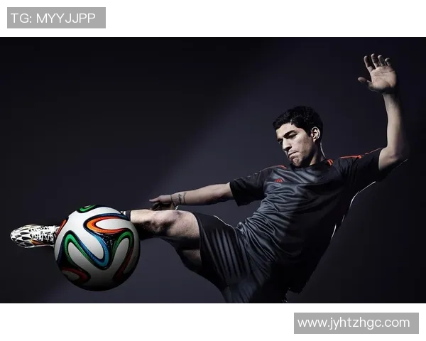 足球明星定妆图揭示他们的魅力与风采,展现球场之外的另一面风情 足球明星定妆图揭示他们的魅力与风采,展现球场之外的另一面风情